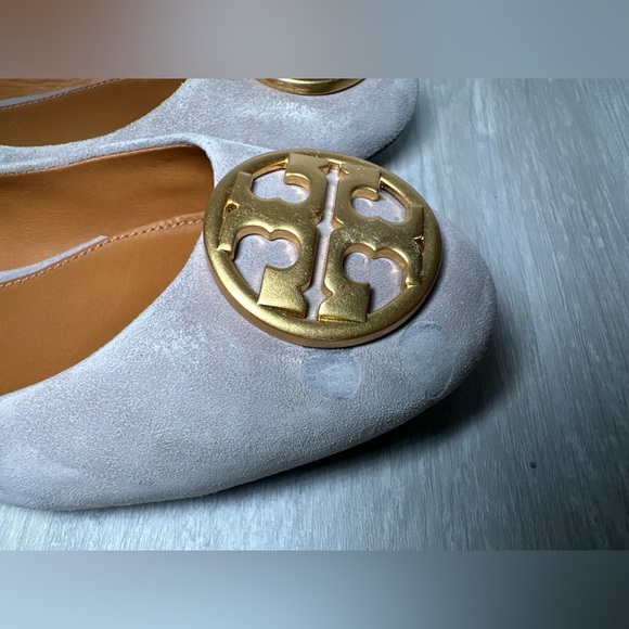 Tory Burch Womens Gray With Gold Emblem Leather Ballet Flats Shoes Sz 9 - Picture 4 of 16